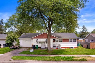 1221 13th St S, Wisconsin Rapids, WI 54494