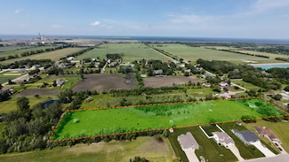 1889 N Jones Rd, Essexville, MI 48732
