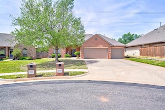 2209 Cedar Pointe Ct, Edmond, OK 73003