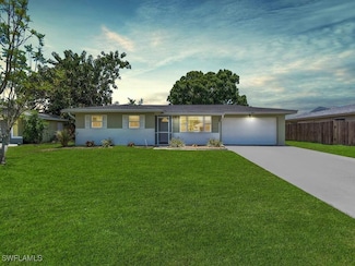 1616 S Hermitage Rd, Fort Myers, FL 33919