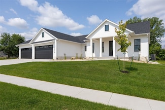 3310 Timber Ridge Ct, Marion, IA 52302