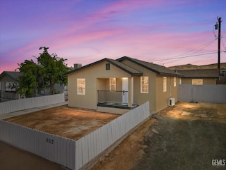 303 F St, Taft, CA 93268