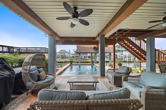 5 S Sandpiper St, La Marque, TX 77568