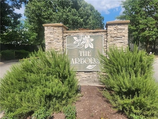 566 Candle Ln Unit 103, Newport News, VA 23608