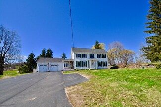208 Silver Lake Rd, Hollis, NH 03049