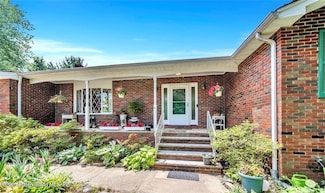 399 Gravel Hill Rd, Monroe Township, NJ 08831