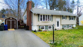 17 Settlers Rd, Westbrook, ME 04092