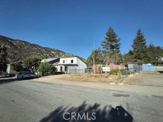 228 Chaparral St, Frazier Park, CA 93225