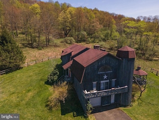 1518 Elk Run Rd, Gaines, PA 16921