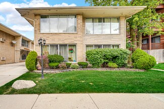 1111 N Harlem Ave Unit 2C, Oak Park, IL 60302
