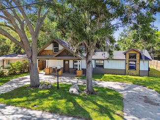 816 9th Ave SW, Largo, FL 33770