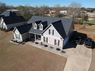 113 Seminole Trail, Fort Mitchell, AL 36856