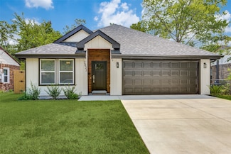 2833 W Biddison St, Fort Worth, TX 76109