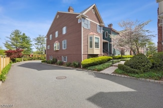 15 Murray Hill Manor Unit C15, New Providence, NJ 07974