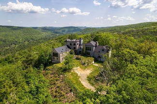 6 Claudia Ln, Sharon, CT 06069
