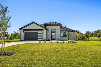 11675 Renaissance Dr, Montgomery, TX 77356