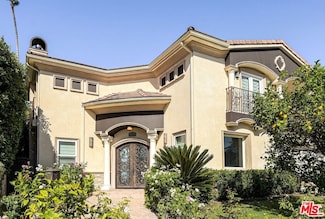 11925 Charnock Rd, Los Angeles, CA 90066