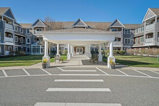 110 Dillingham Ave Unit 211, Falmouth, MA 02540