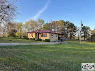 4460 Point Mason Rd, Big Sandy, TN 38221