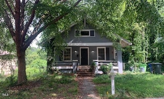 2108 Cowper Dr, Raleigh, NC 27608