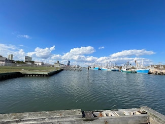 335 N Massachusetts Ave, Atlantic City, NJ 08401