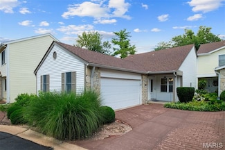 1564 Walpole Dr, Chesterfield, MO 63017