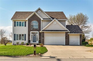 2904 Bayberry Rd, Ames, IA 50014