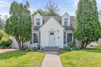 404 Johnson Pkwy, Saint Paul, MN 55106