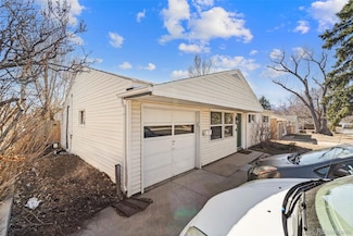 305 Maplewood Dr, Colorado Springs, CO 80907