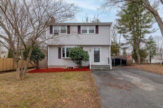51 Summit Rd, Holbrook, MA 02343