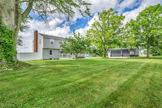 12691 Ravenna Ave NE, Hartville, OH 44632