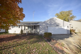 406 James St, Jackson Center, OH 45334