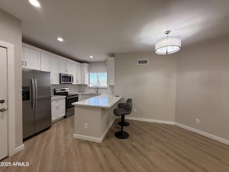 1287 N Alma School Rd Unit 207, Chandler, AZ 85224