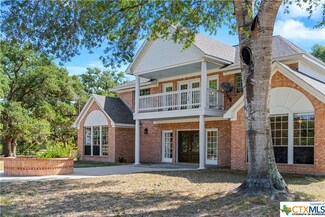 8051 County Road 283, Edna, TX 77957