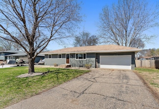 16473 Flagstaff Way W, Rosemount, MN 55068