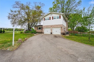 8004 Manning Rd, Germantown, OH 45327