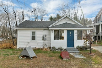 14 Folsom Rd, Center Ossipee, NH 03814