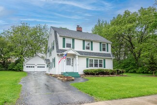 720 Orchard Ave, Aurora, IL 60506