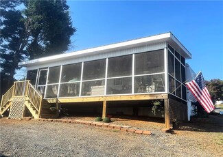 223 Grand View Dr, New London, NC 28127