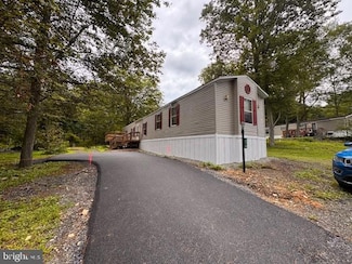 276 Birchwood Dr, East Stroudsburg, PA 18302