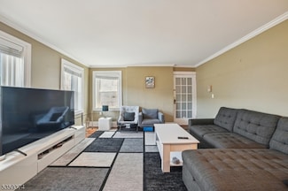 41 Main St Unit 2, Millburn, NJ 07041