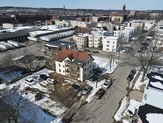 39 Knox St, Lewiston, ME 04240