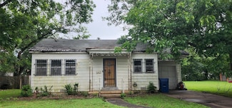 920 E Evergreen St, Mexia, TX 76667