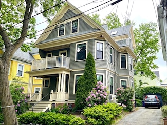37 Banks St Unit 2, Somerville, MA 02144