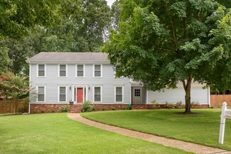 101 Woodstock Dr, Florence, AL 35630