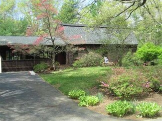11 Cobble Knoll Dr, South Walpole, MA 02071