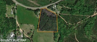 172 Hodges Lake Rd, Hodges, AL 35571