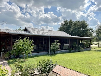 29814 Couch Ave, Hargill, TX 78549