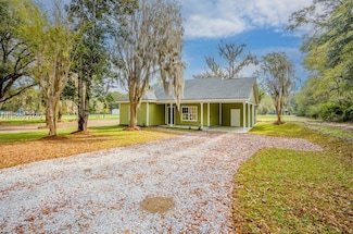 6 Alston Field Dr, Beaufort, SC 29906