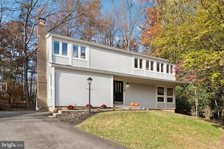 11234 Hunting Horn Ln, Reston, VA 20191